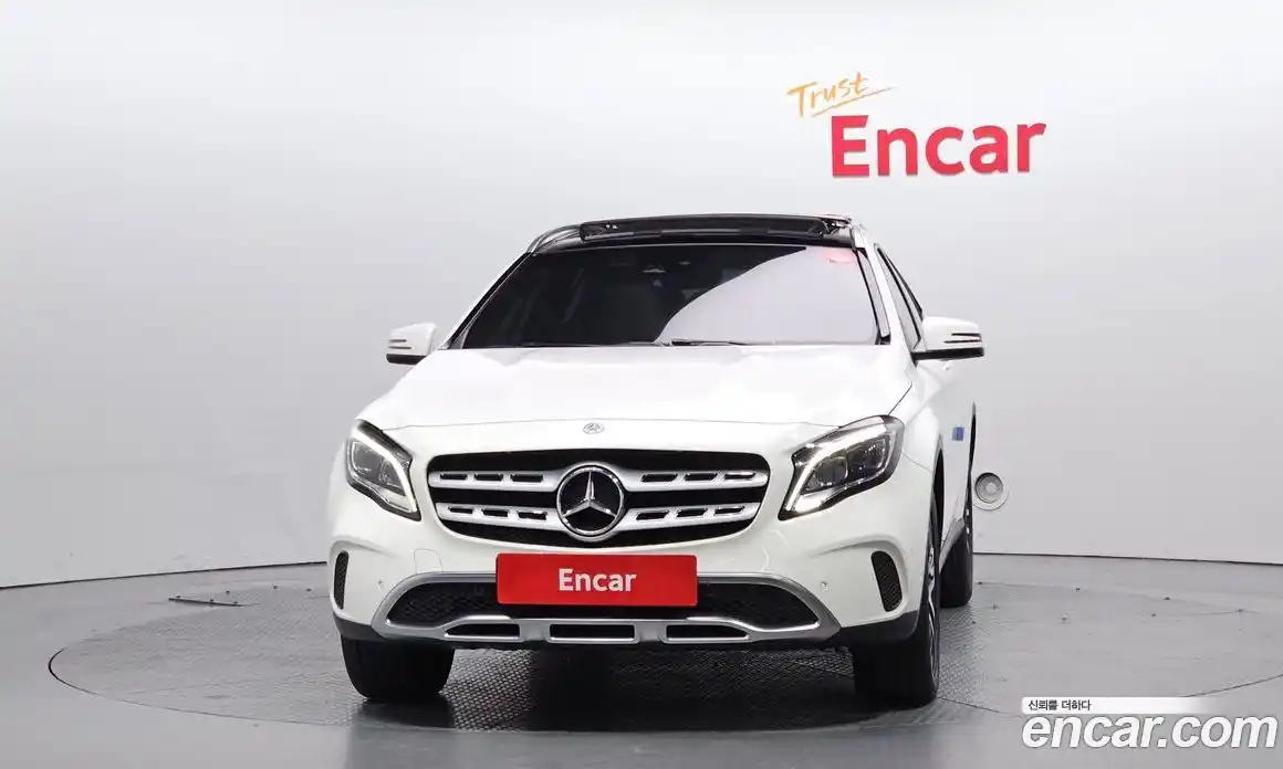 Mercedes-Benz GLA-Class 2018 2.0 гидро, фото 3 Mercedes-Benz GLA-Class 2018 2.0 гидро, фото 3
