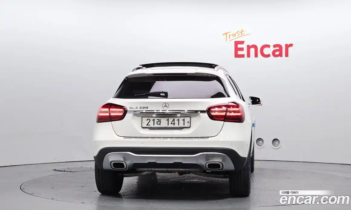 Mercedes-Benz GLA-Class 2018 2.0 гидро, фото 4 Mercedes-Benz GLA-Class 2018 2.0 гидро, фото 4
