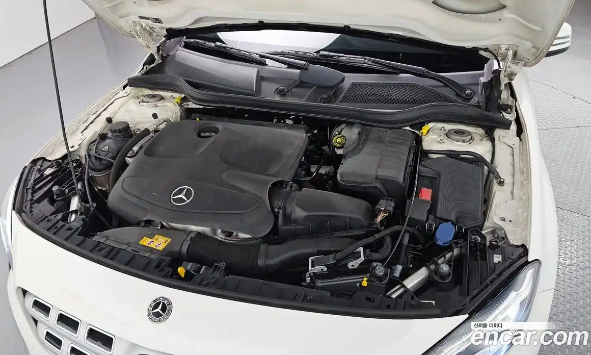 Mercedes-Benz GLA-Class 2018 2.0 гидро, фото 6 Mercedes-Benz GLA-Class 2018 2.0 гидро, фото 6
