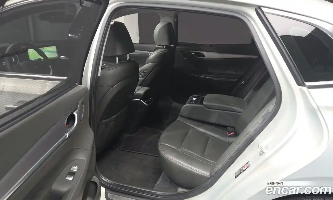 Hyundai Grandeur 2020 2.4 автомат (гидро), фото 17