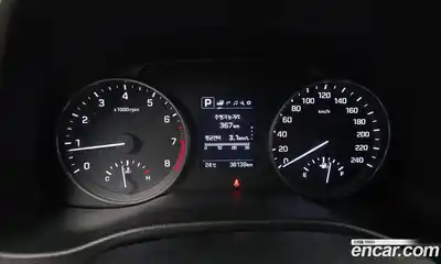 Hyundai Avante 2017 1.6 автомат (гидро), миниатюра 11