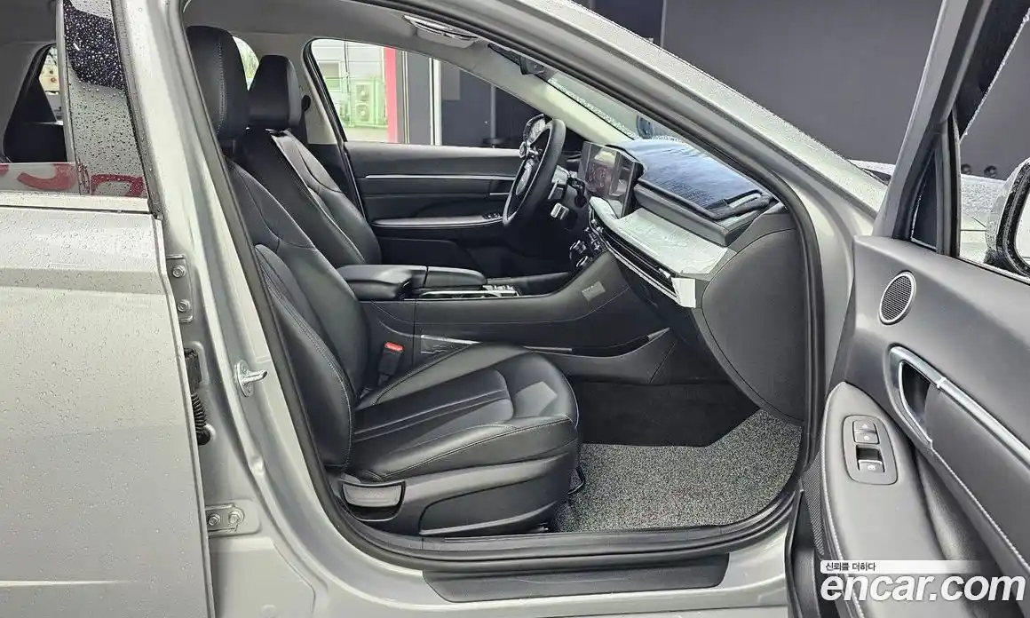 Hyundai Sonata 2025 2.0 автомат (гидро), фото 11