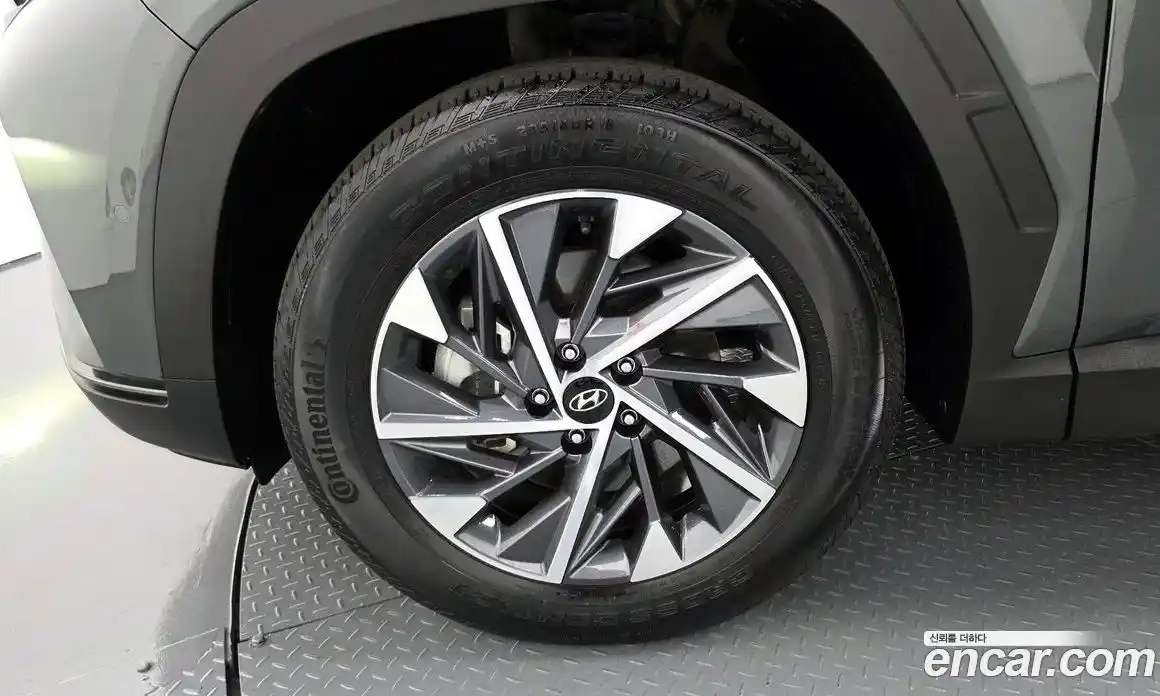 Hyundai Tucson 2022 1.6 автомат (гидро), фото 5