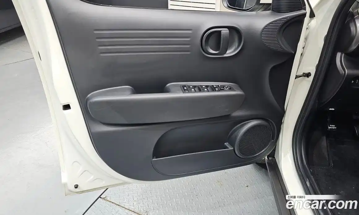 Hyundai Casper 2023 1.0 автомат (гидро), фото 14