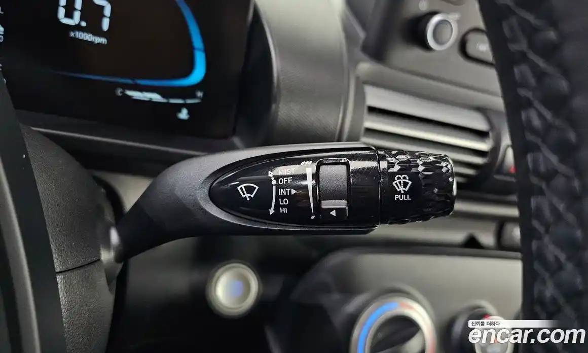 Hyundai Casper 2023 1.0 автомат (гидро), фото 27