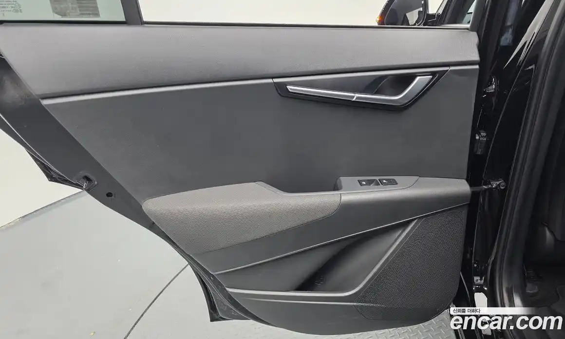 Kia Niro 2023 0.2 автомат (гидро), фото 15