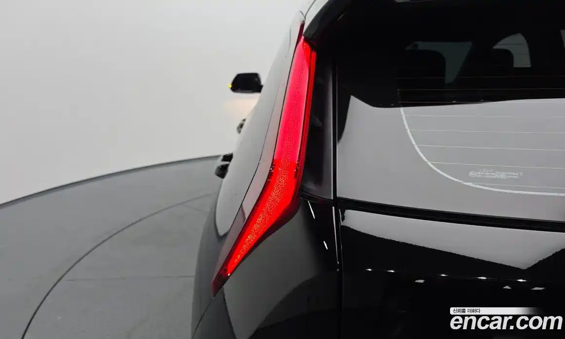 Kia Niro 2023 0.2 автомат (гидро), фото 9