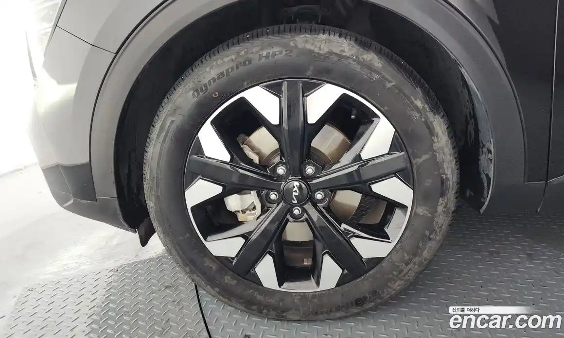 Kia Sportage 2023 1.6 автомат (гидро), фото 4