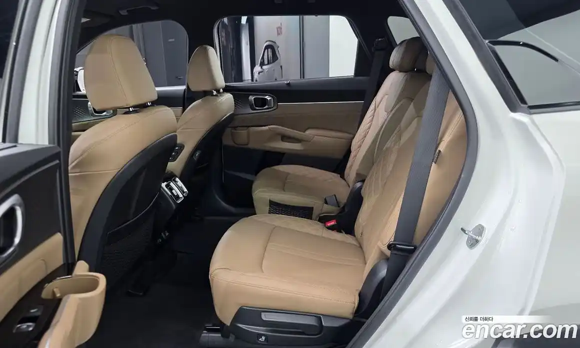 Kia Sorento 2024 1.6 автомат (гидро), фото 16