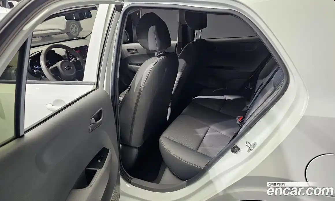 Kia Morning 2021 1.0 автомат (гидро), фото 17