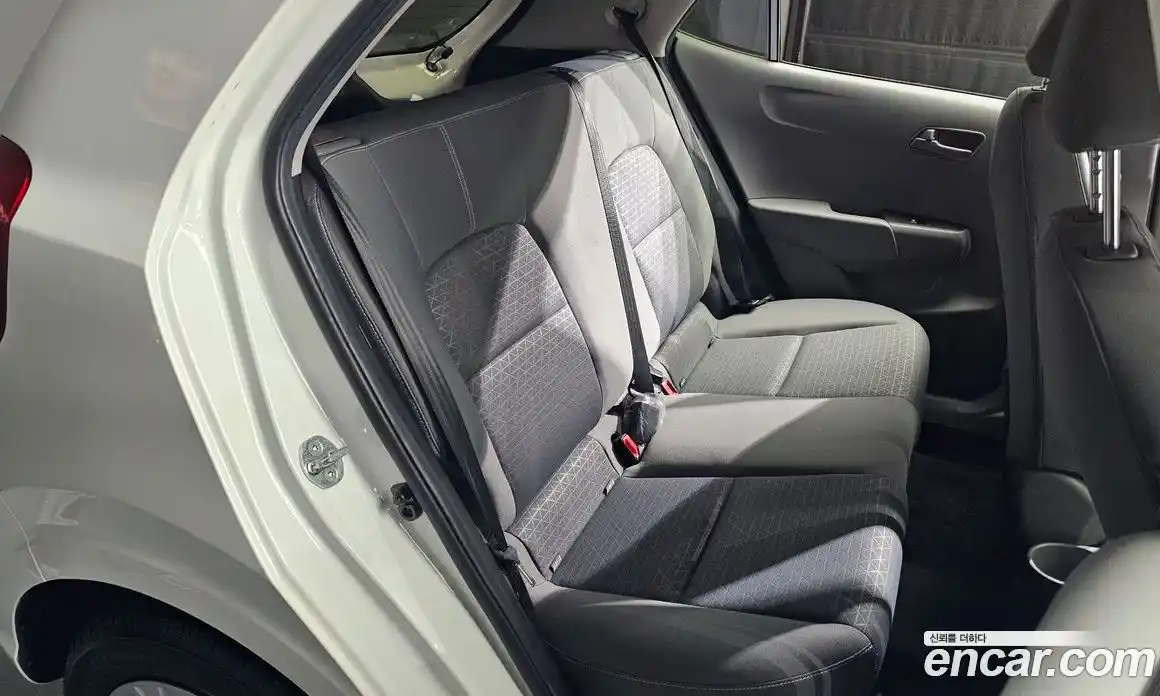 Kia Morning 2021 1.0 автомат (гидро), фото 18