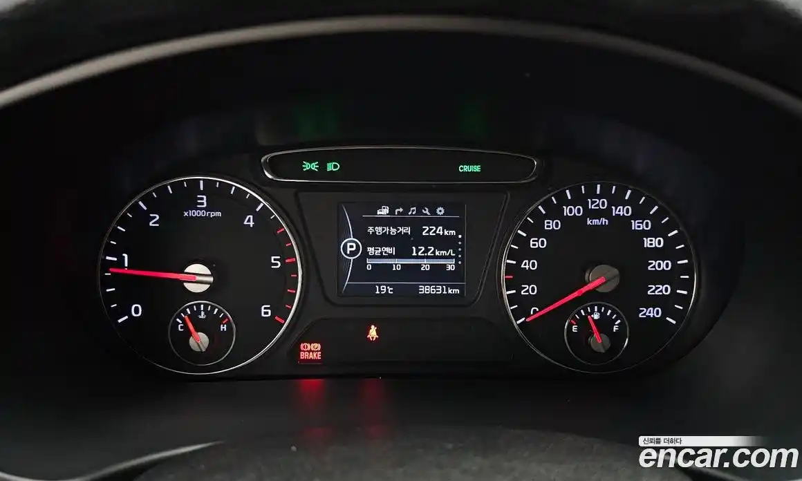 Kia Sorento 2016 2.0 автомат (гидро), фото 11