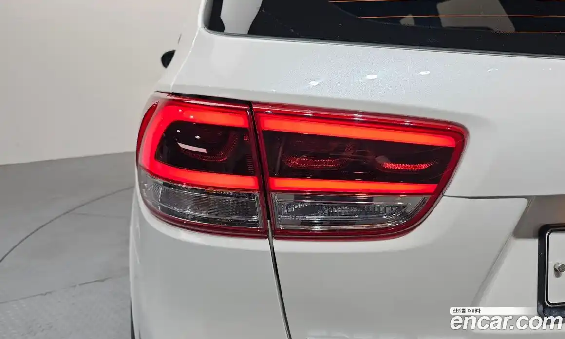 Kia Sorento 2016 2.0 автомат (гидро), фото 9