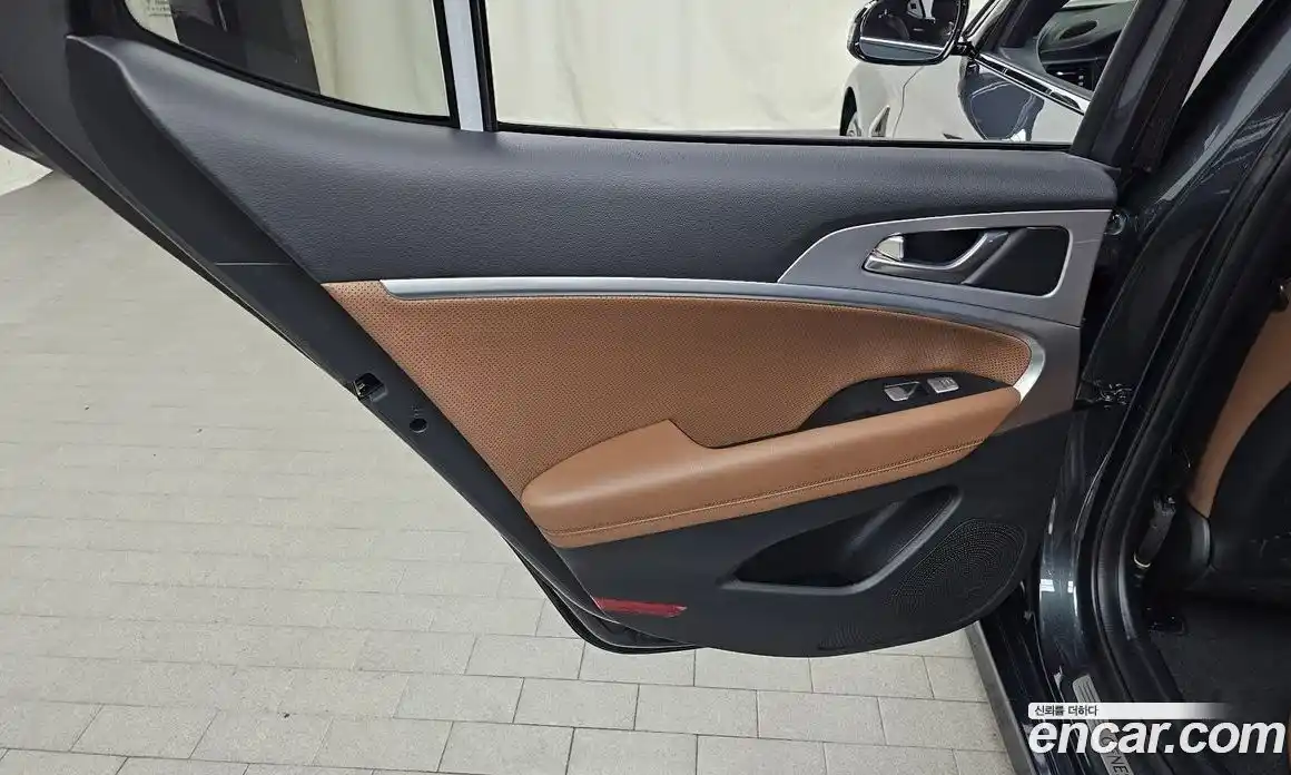 Genesis G70 2018 2.0 автомат (гидро), фото 15