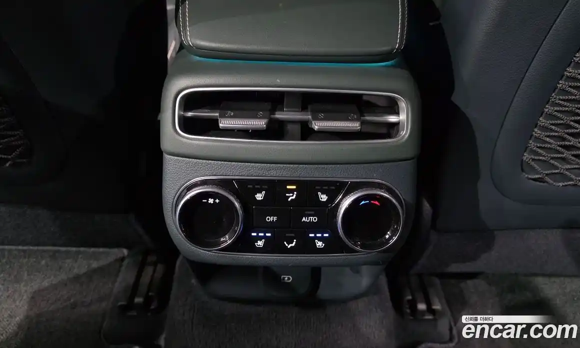 Genesis GV70 2022 0.1 автомат (гидро), фото 19