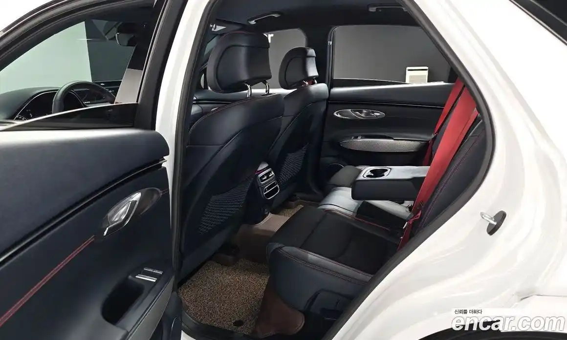 Genesis GV70 2022 2.2 автомат (гидро), фото 12