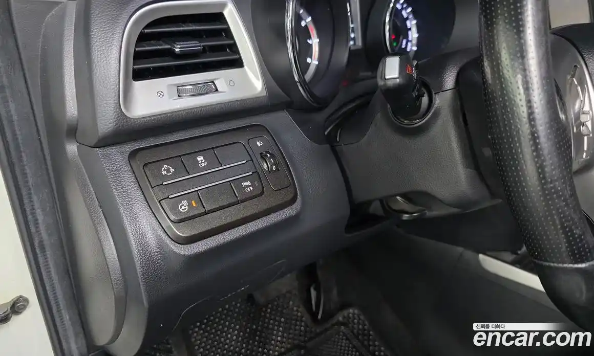 SsangYong TIBOLI 2015 1.6 автомат (гидро), фото 12