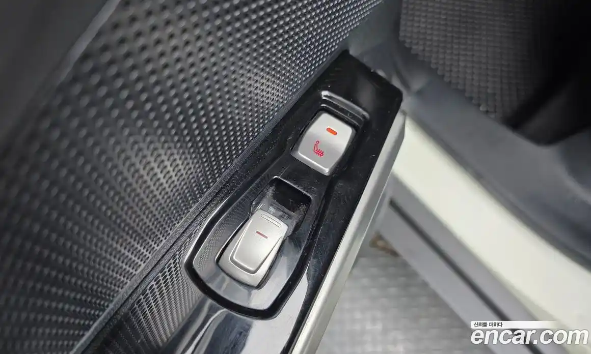 SsangYong TIBOLI 2015 1.6 автомат (гидро), фото 17