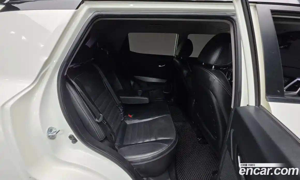 SsangYong TIBOLI 2015 1.6 автомат (гидро), фото 18