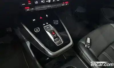 Audi Q4 e-tron 2025 0.2 автомат (гидро), миниатюра 9