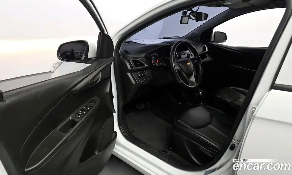 Chevrolet Spark 2019 1.0 автомат (гидро), фото 13