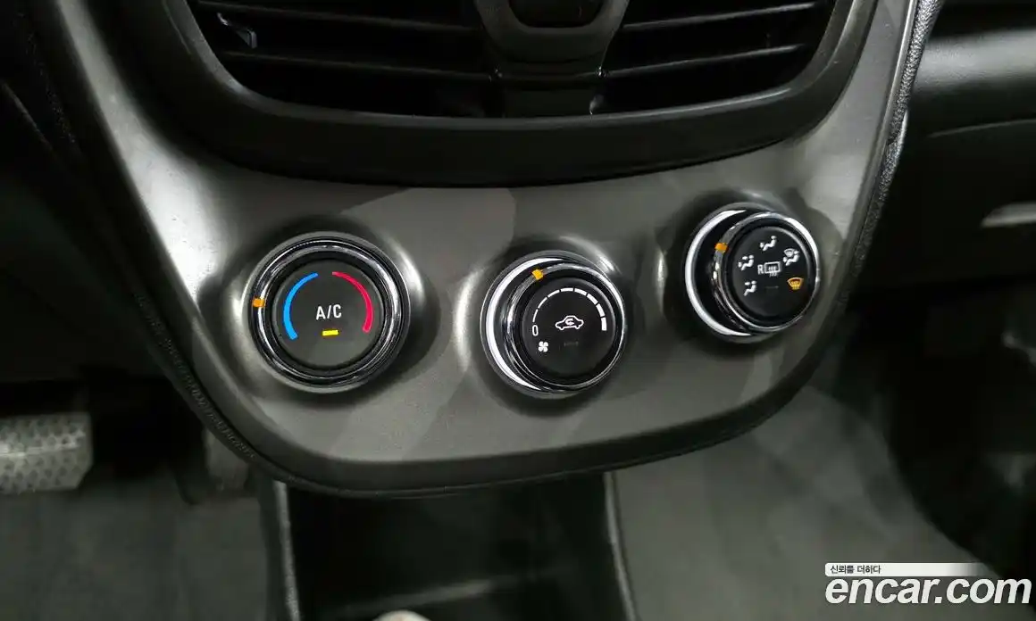 Chevrolet Spark 2019 1.0 автомат (гидро), фото 24