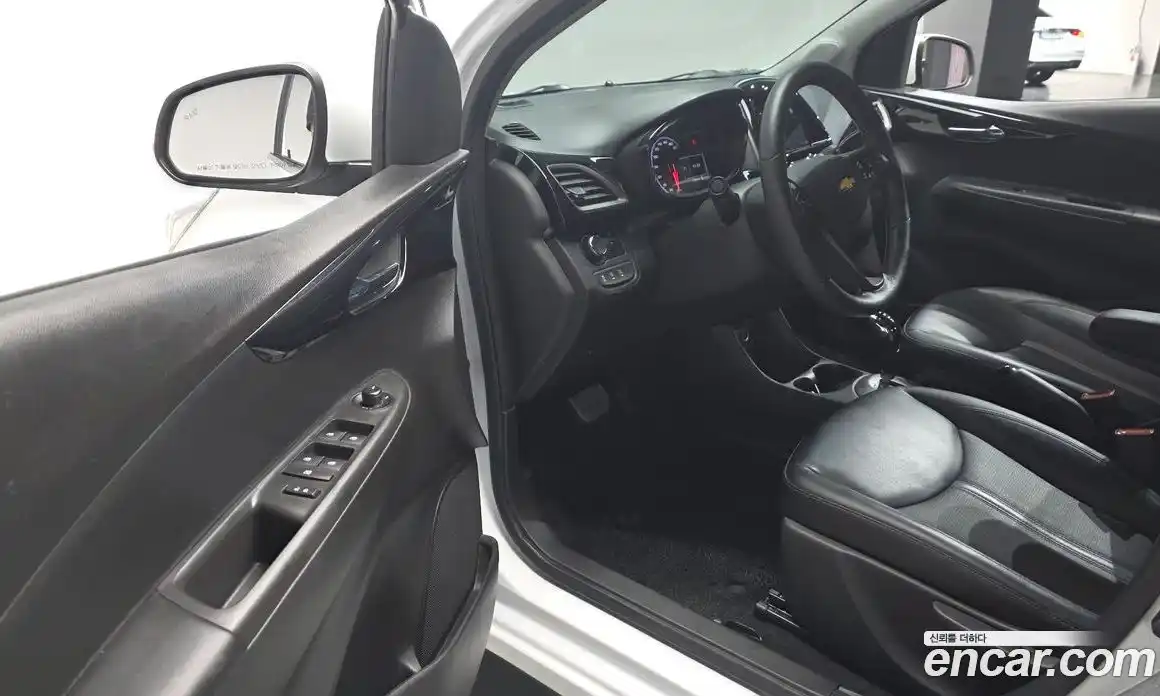 Chevrolet Spark 2020 1.0 автомат (гидро), фото 13