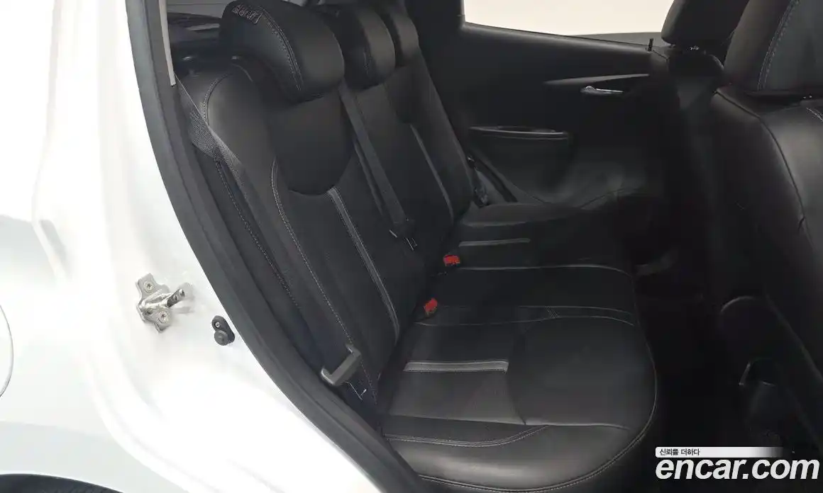 Chevrolet Spark 2020 1.0 автомат (гидро), фото 17