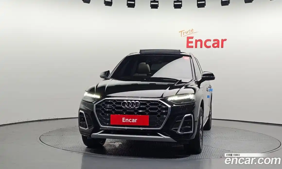 Audi Q5 2021 2.0 автомат (гидро), фото 3