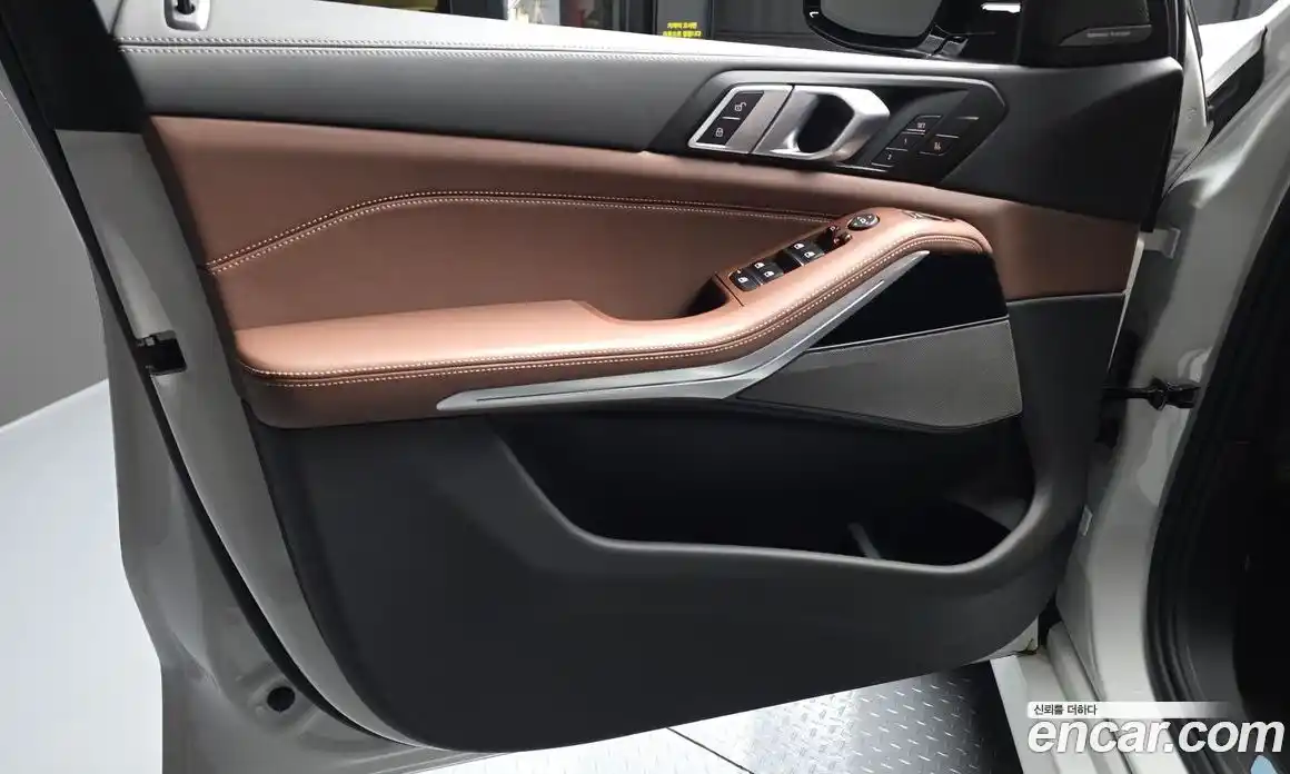 BMW X5 2025 3.0 автомат (гидро), фото 14