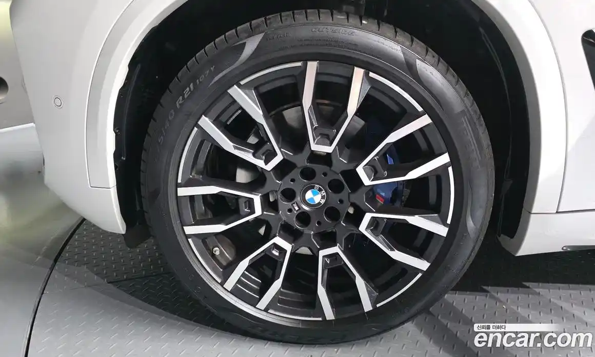 BMW X5 2025 3.0 автомат (гидро), фото 5