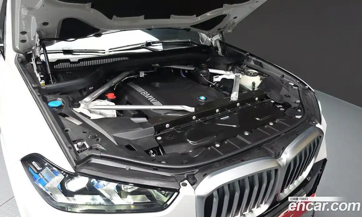 BMW X5 2025 3.0 автомат (гидро), фото 6