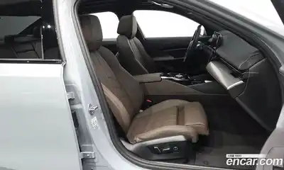 BMW 5 серия 2024 2.0 автомат (гидро), миниатюра 11