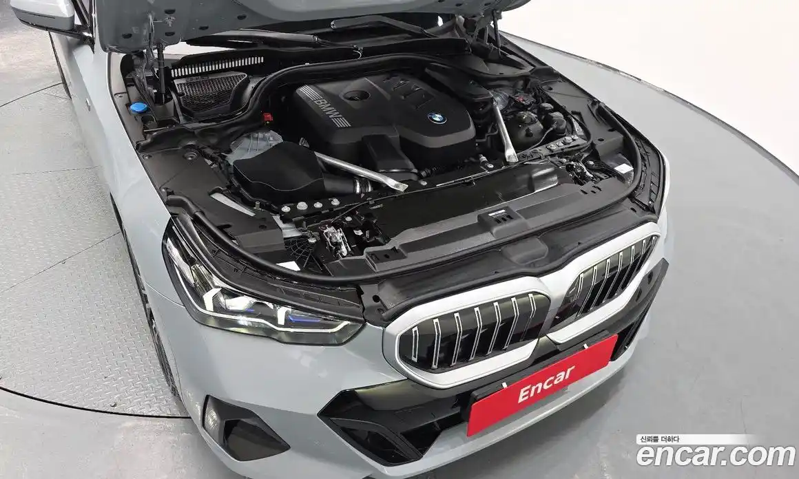BMW 5 серия 2024 2.0 автомат (гидро), фото 6