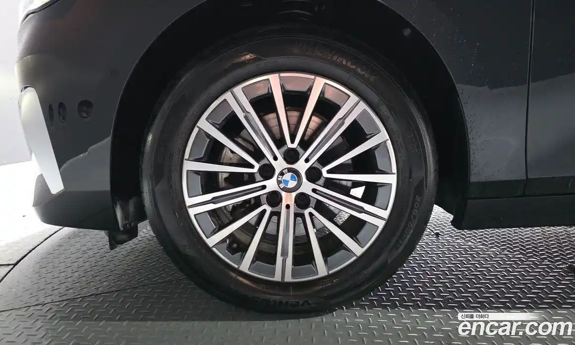 BMW 2 серия 2023 2.0 автомат (гидро), фото 5