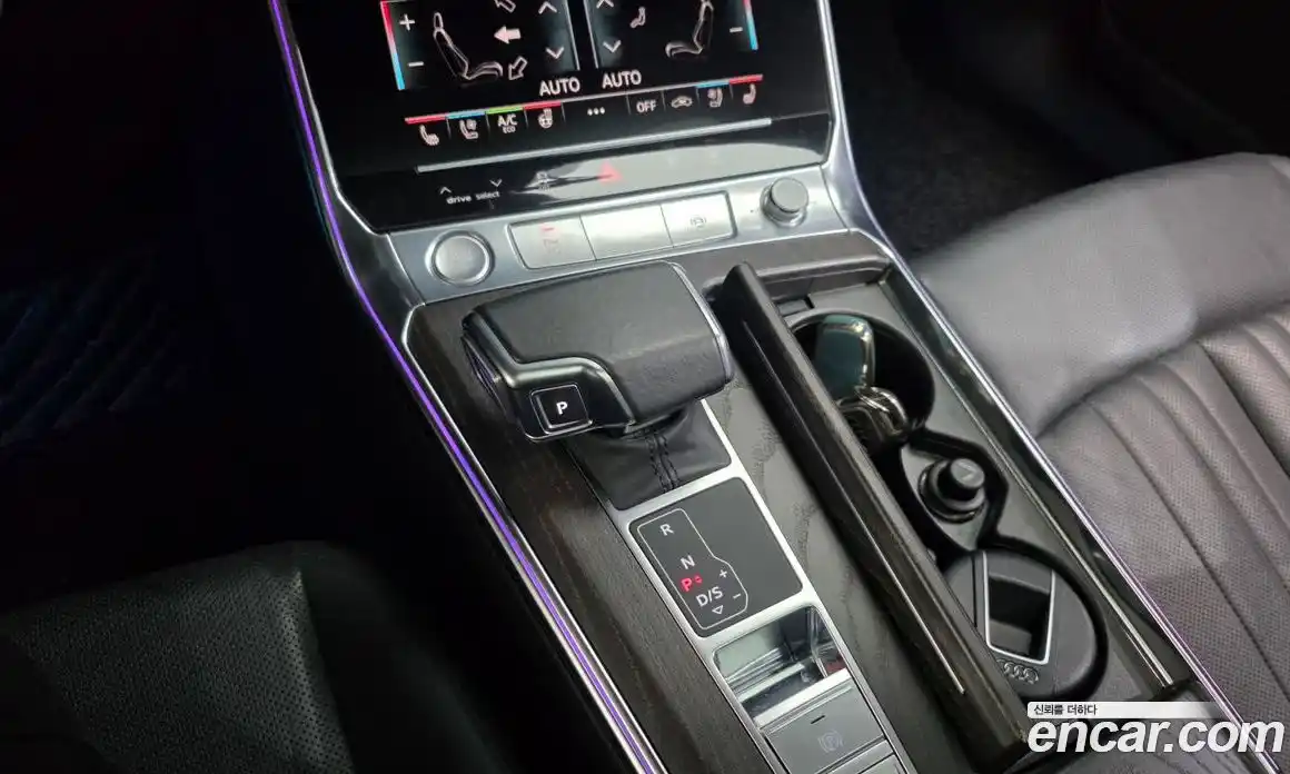 Audi A6 2019 2.0 автомат (гидро), фото 12