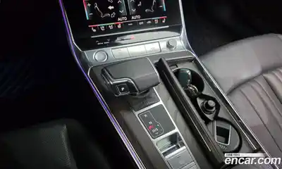 Audi A6 2019 2.0 автомат (гидро), миниатюра 12