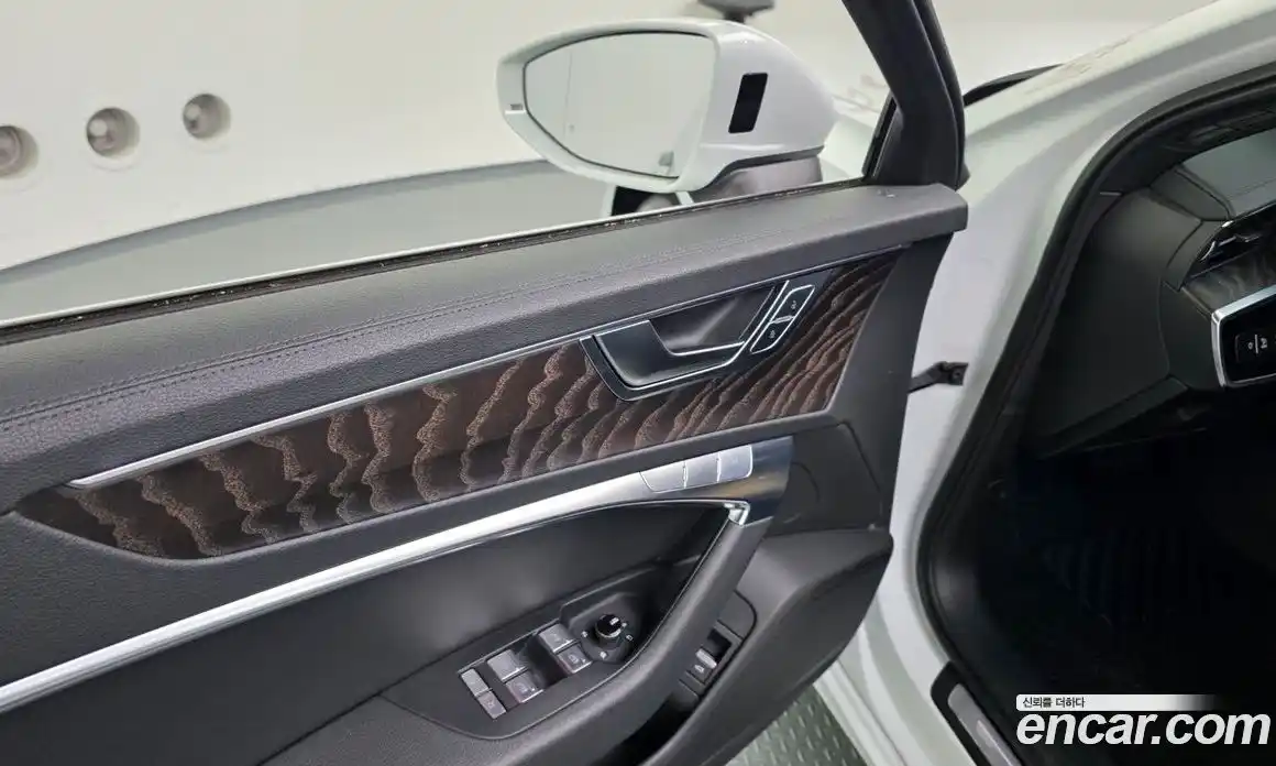 Audi A6 2019 2.0 автомат (гидро), фото 27