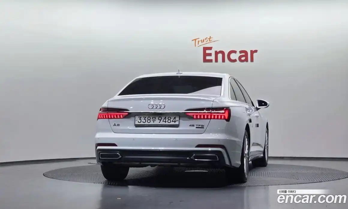 Audi A6 2019 2.0 автомат (гидро), фото 4