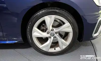 Audi A4 2021 2.0 автомат (гидро), миниатюра 7