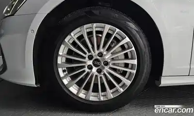 Audi A6 2021 2.0 автомат (гидро), миниатюра 5