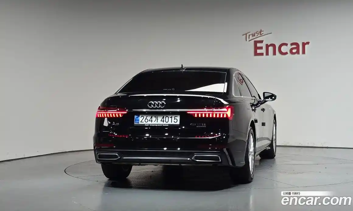 Audi A6 2020 2.0 автомат (гидро), фото 3