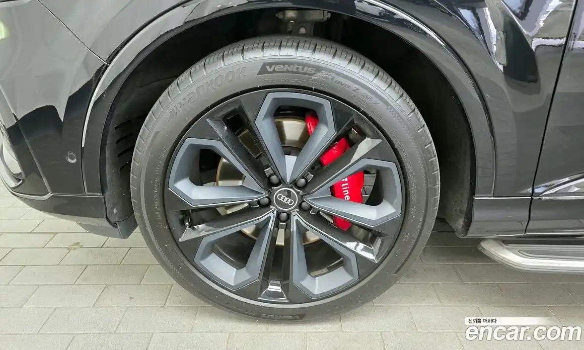 Audi Q7 2022 3.0 автомат (гидро), фото 5