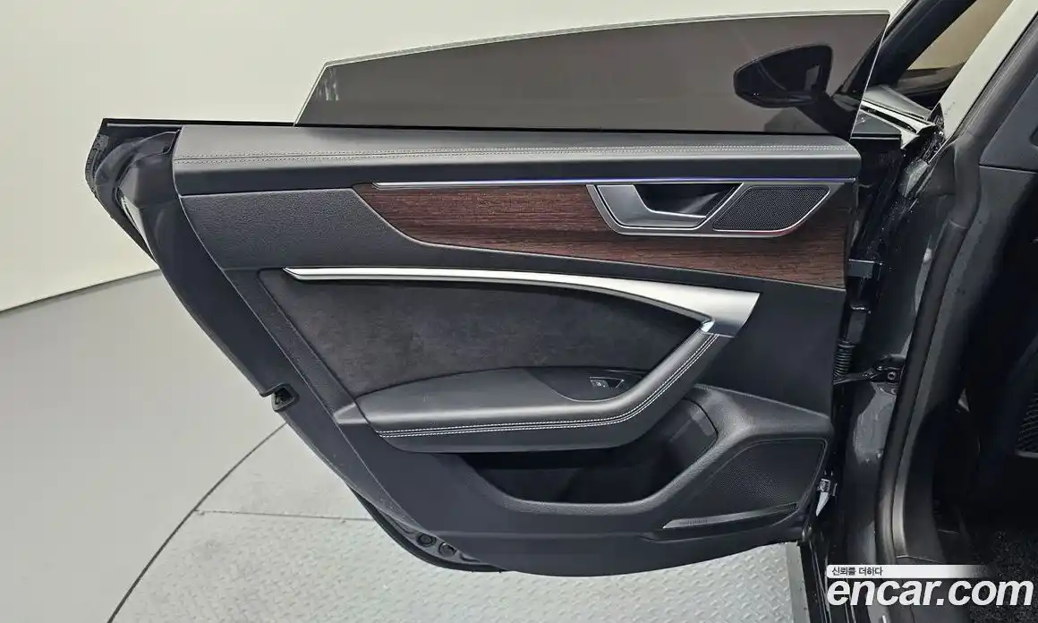 Audi A7 2022 3.0 автомат (гидро), фото 15