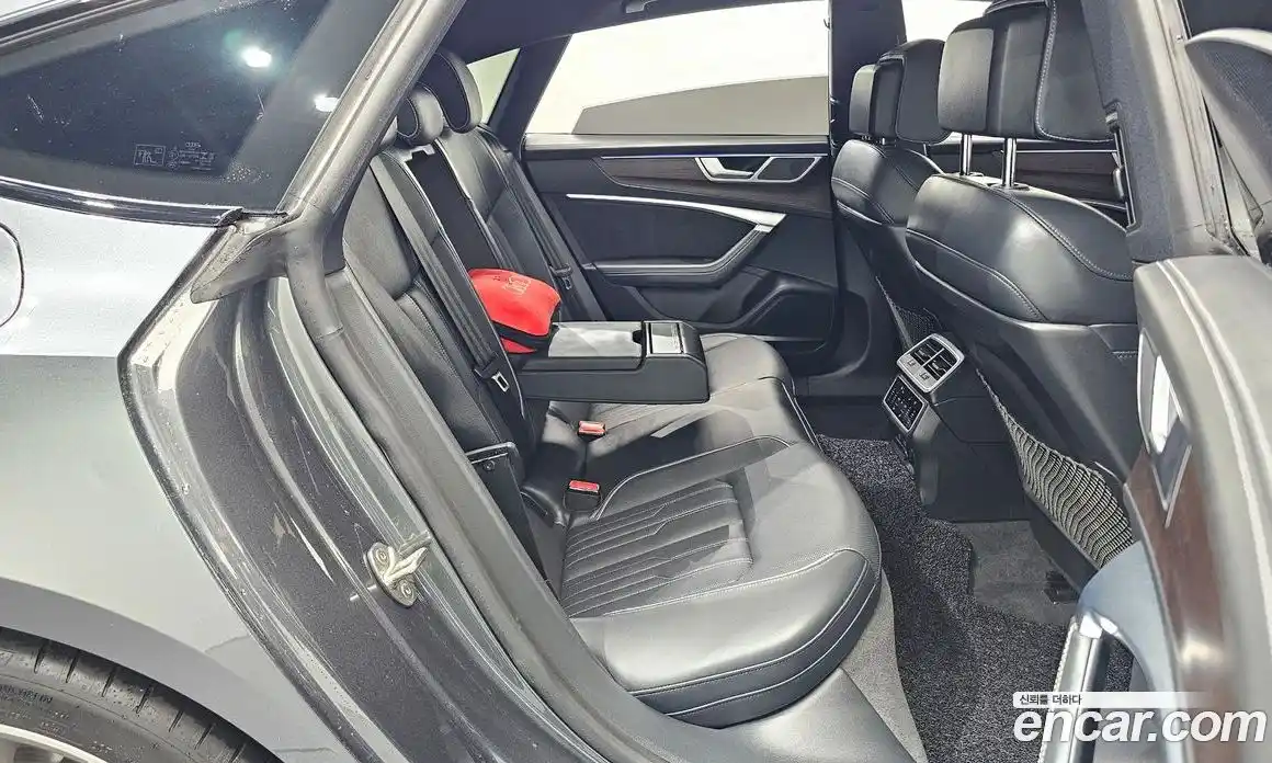 Audi A7 2022 3.0 автомат (гидро), фото 17