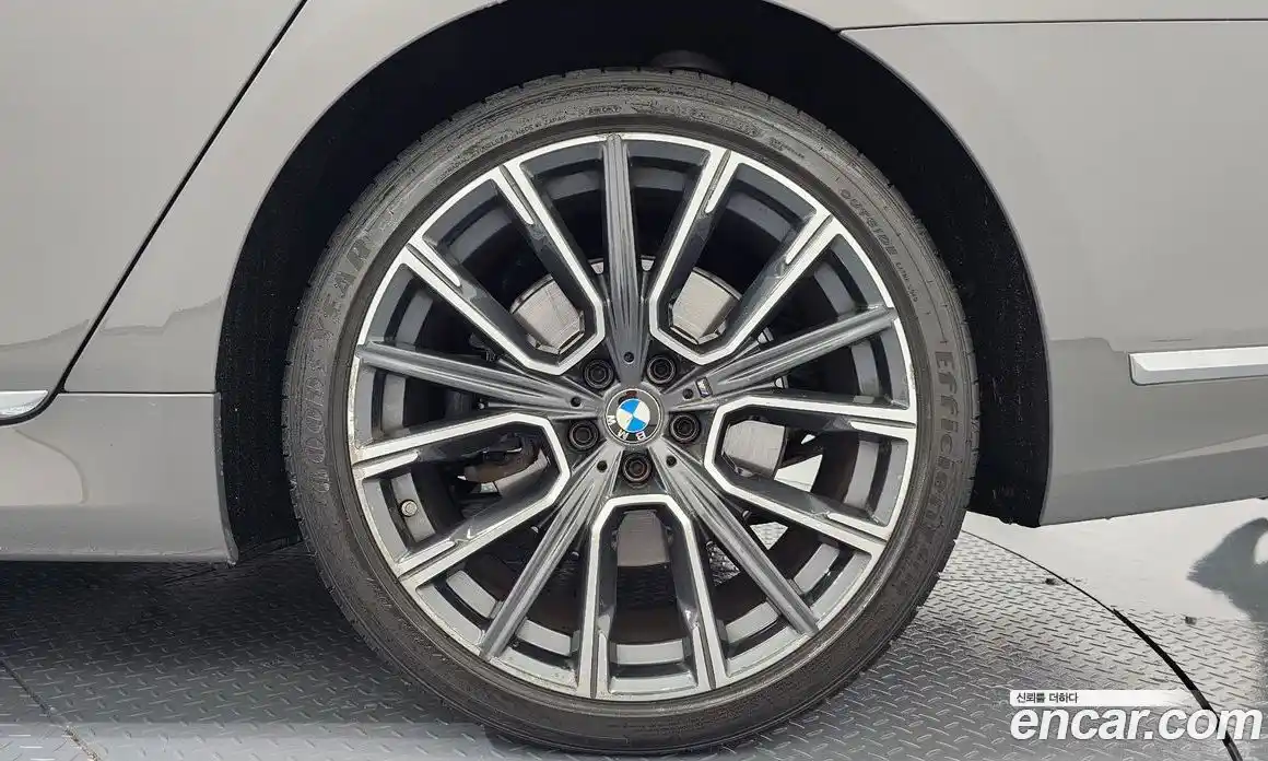 BMW 7 серия 2020 3.0 автомат (гидро), фото 6
