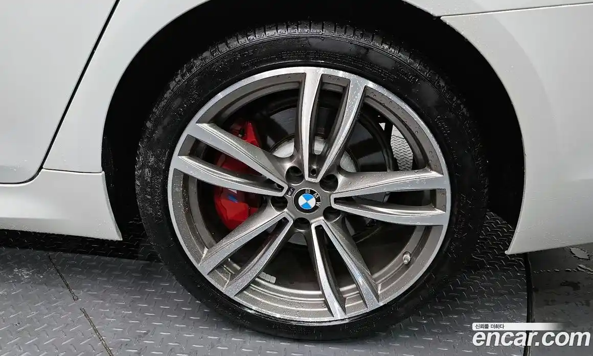 BMW 5 серия 2018 2.0 автомат (гидро), фото 6