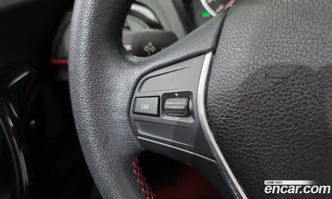 BMW 1 серия 2016 2.0 автомат (гидро), фото 17