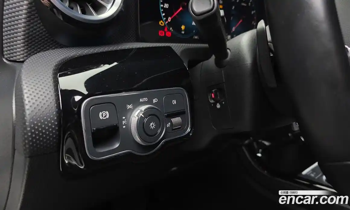 Mercedes-Benz A-Class 2022 2.0 гидро, фото 28