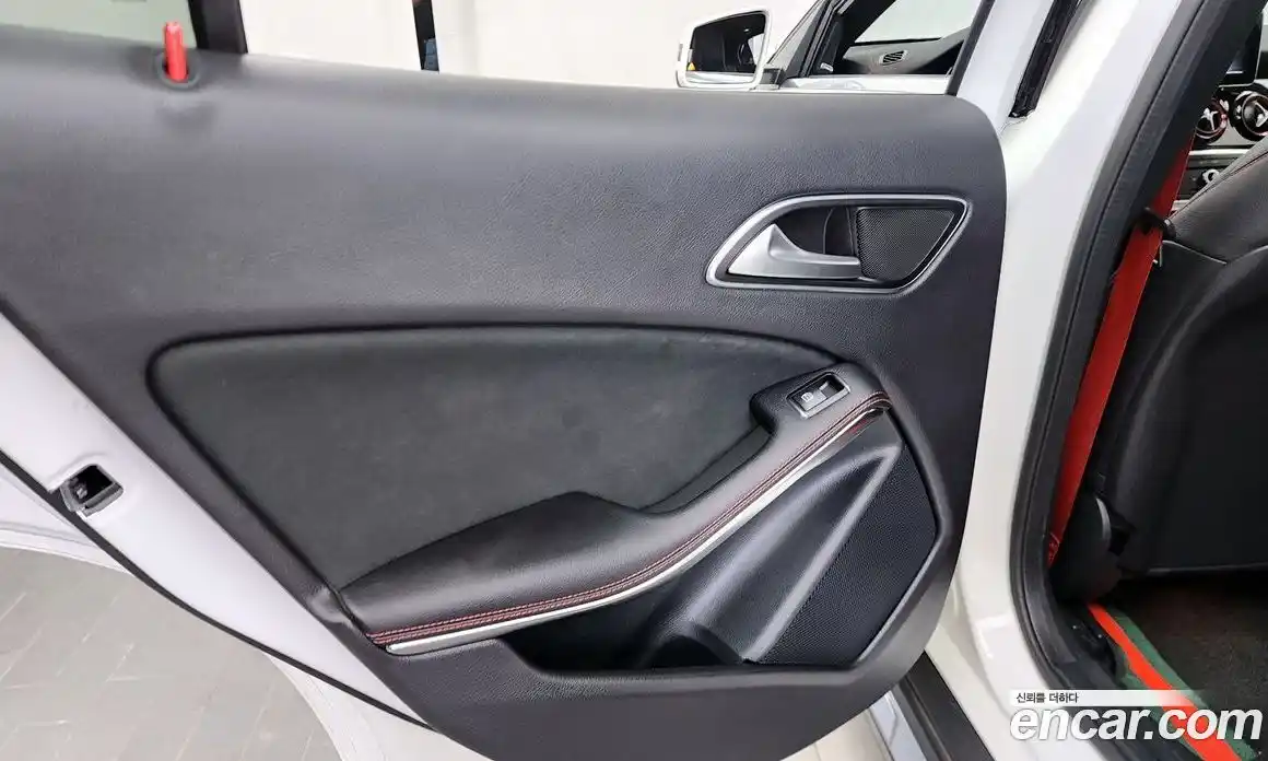 Mercedes-Benz GLA-Class 2019 2.0 гидро, фото 15 Mercedes-Benz GLA-Class 2019 2.0 гидро, фото 15